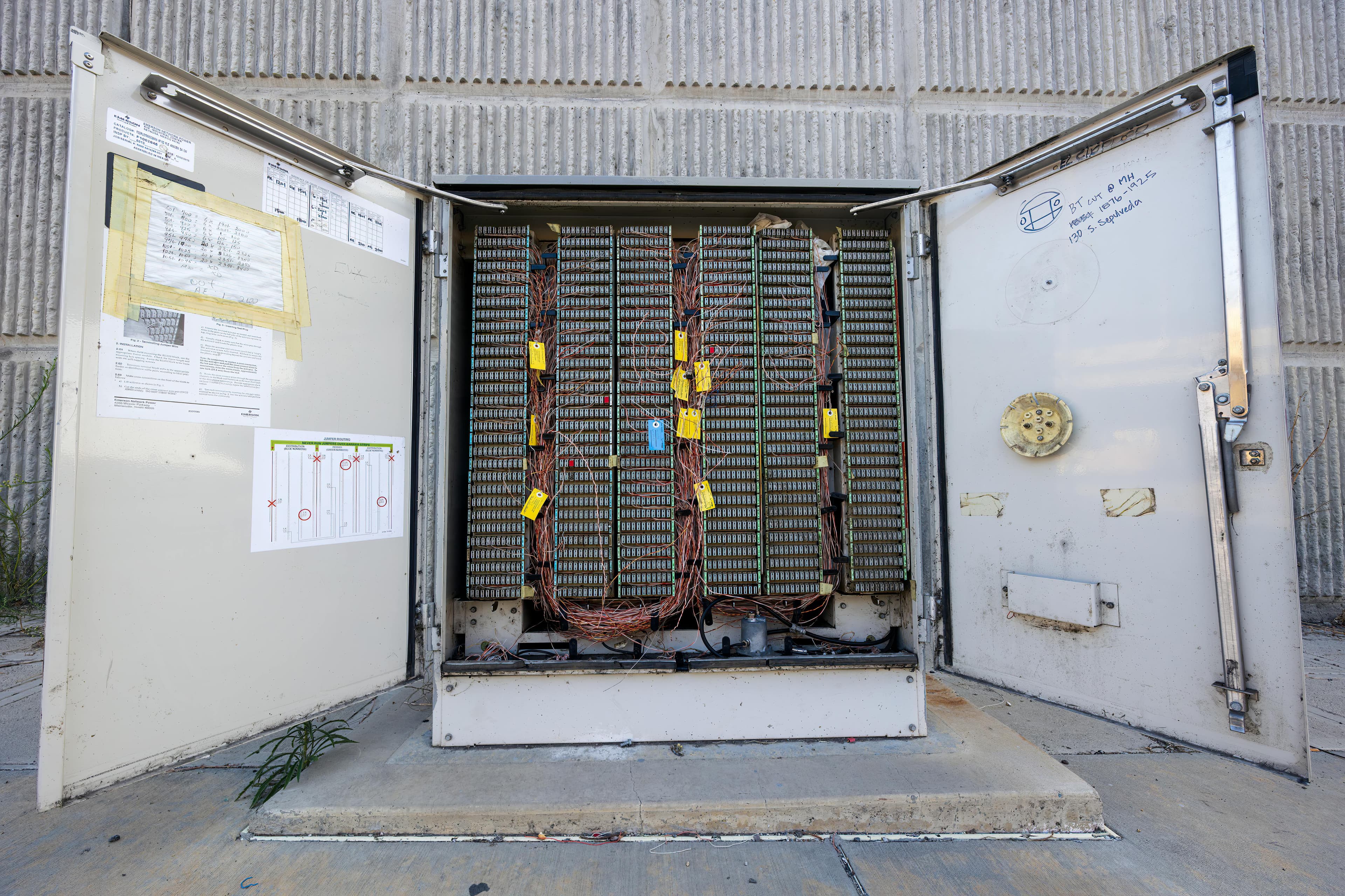 Smart city cabinet installation